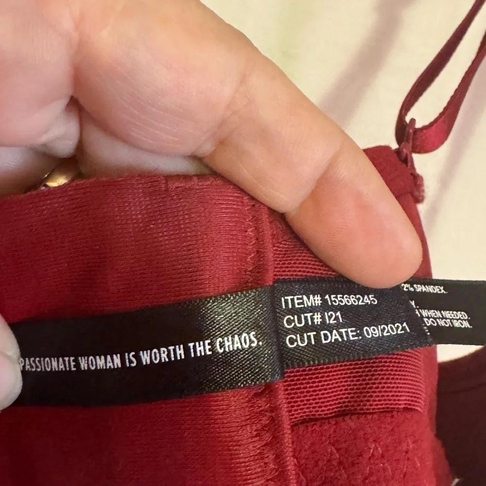 Torrid Curve Perfect T-Shirt Push-Up Bra Dark Red Lace Size 42C - Picture 3 of 6